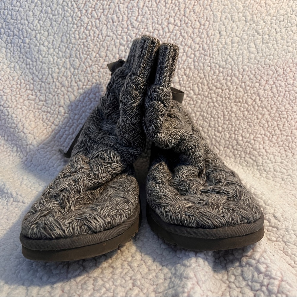 UGG Isla Knit Suede Gray Boots Women’s Size 9 1008840 Lace Back Cozy Wool Winter - Picture 2 of 4